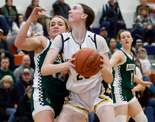 Utica Notre Dame Jugglers forward Ella Trinkaus (20) is among the returning points per game leaders for the 2025-26 season.
(Scott Schild | sschild@syracuse.com)


