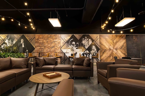 The Upstate Medical University Arena at The Oncenter War Memorial has unveiled upgrades, including new seating and a new Legacy Lounge, ahead of the Syracuse concert and sports venue's 75th anniversary. (Provided photo)
