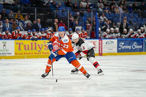 Syracuse Crunch blank Utica Comets, 4-0, for third consecutive home shutout