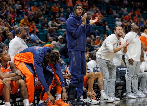 Syracuse Orange forward Donnie Freeman (1) encourages the team from the bench nursing an Achilles tendon strain as Syracuse takes on Houston in the first round of play in the Players Era Festival at the MGM Grand in Las Vegas Monday, November 24, 2025. (N. Scott Trimble | strimble@syracuse.com)