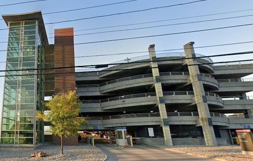 University Avenue Garage is located at 1101 E Adams St in Syracuse. The garage has more than 1,000 spaces and is used by many students and faculty at Syracuse University.