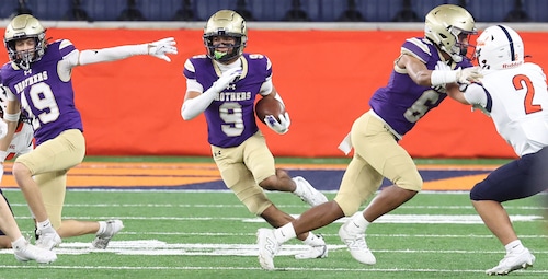 Section III Class AA football finals between Liverpool and Christian Brothers Academy, played at the JMA Wireless Dome.  Nov. 15, 2025. Dennis Nett | dnett@syracuse.com