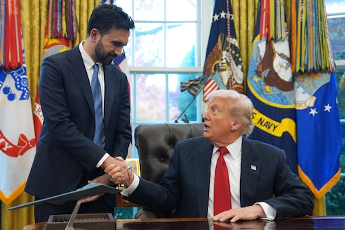 President Donald Trump shakes hands with New York City Mayor-elect Zohran Mamdani in the Oval Office of the White House, Friday, Nov. 21, 2025, in Washington. (AP Photo/Evan Vucci)