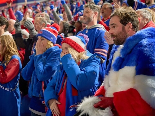 Bills fans cheering